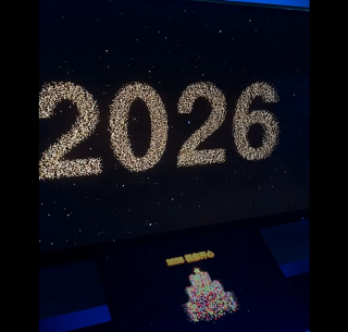 2026烟花倒计时手势交互蛋糕相册(提示词免费取)