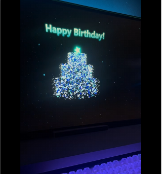 3D粒子手势交互生日蛋糕相册(提示词免费取)